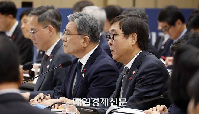최휘영 문화체육관광부 장관이 16일 세종시 정부세종컨벤션센터에서 열린 문화체육관광부와 국가유산청, 국민권익위원회와 산하 공공기관의 업무보고에서 발언하고 있다. 2025.12.16 대통령실사진기자단 매일경제 김호영