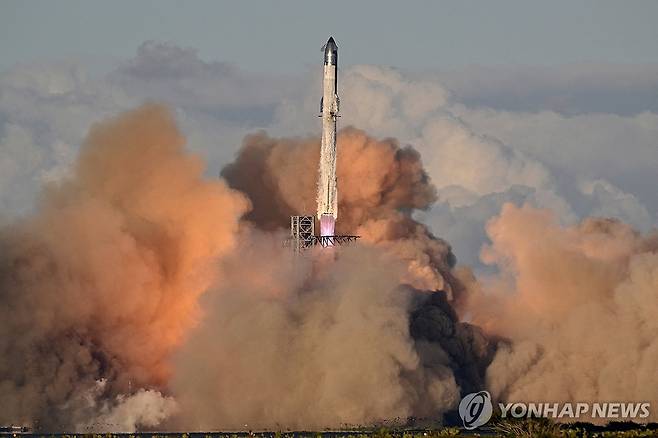 머스크의 화성우주선 스타십, 11차 지구궤도 시험비행 성공 [연합뉴스 자료사진]