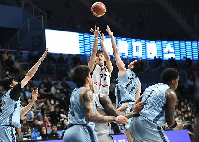 강성욱의 슛 [KBL 제공. 재판매 및 DB 금지]
