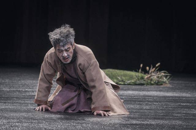 연극 ‘조씨고아, 복수의 씨앗’의 한 장면(사진=국립극단).