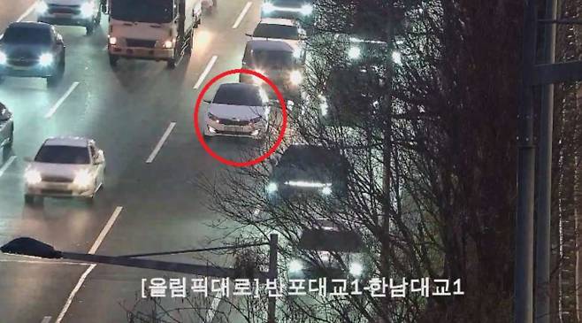 [속보] 올림픽대로 김포 방향 한남대교 남단→반포대교 남단 차량 고장 사고 CCTV 실시간 교통 상황 ©서울시 교통정보