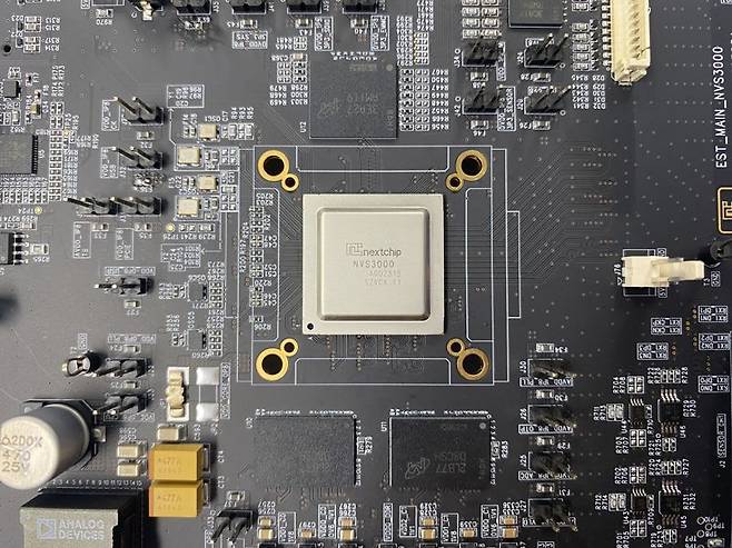 넥스트칩 차량용 반도체 이미지. 넥스트칩 제공