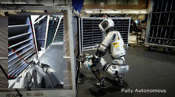 현대자동차그룹 보스턴 다이내믹스의 '신형 아틀라스'가 작업하는 모습. [사진=보스턴 다이내믹스 유튜브 채널]