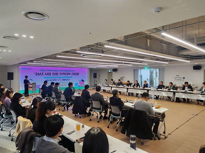 지난 17일 대전시는 라이즈 사업에 참여하는 지역 대학과 간담회를 갖고 향후 사업 추진 방향을 공유한 뒤 대학들의 의견을 수렴했다.(사진=대전시 제공)