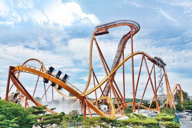 경주 지역의 10대 청소년들에게 가장 인기 높은 관광지 경주월드의 위락시설. 경주시 제공