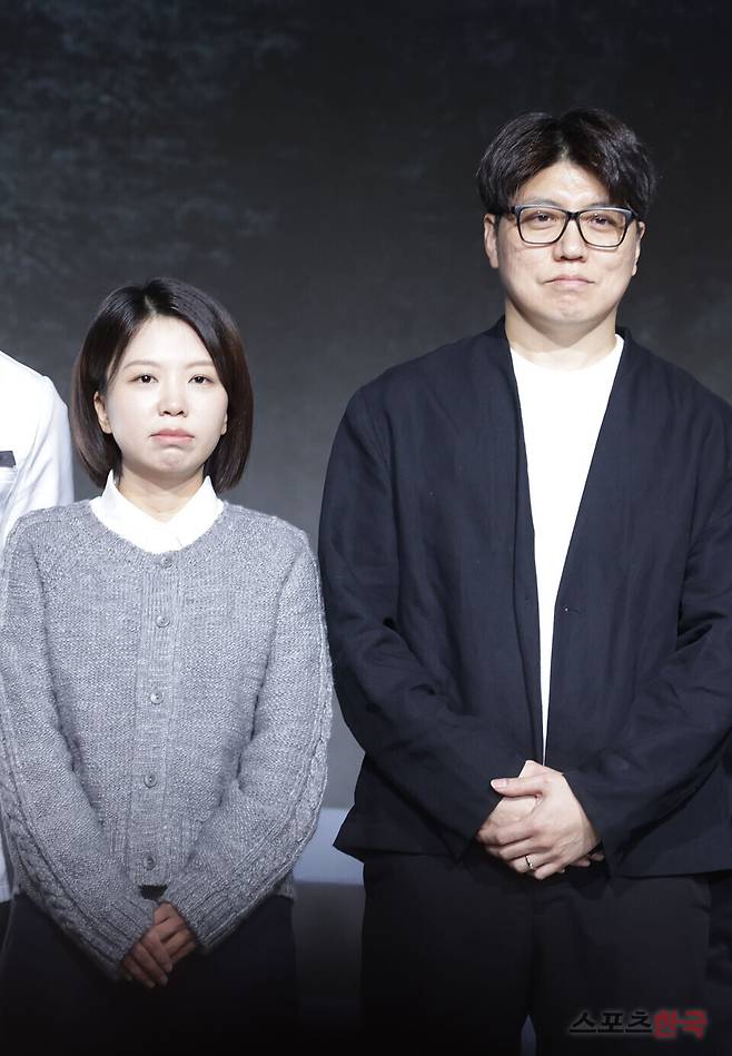 '흑백요리사: 요리 계급 전쟁2' 제작발표회에 참석한 김은지, 김학민 PD. 25.12.17 ⓒ이혜영 기자 lhy@hankooki.com