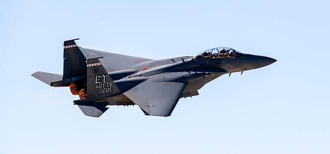 미국 보잉사가 개발한 F-15EX. 한화시스템은 이번 계약을 통해 美 공군이 사용중인 F-15EX와 대한민국 공군이 사용중인 F-15K에 탑재할 ‘대화면 다기능 전시기(ELAD)’를 공급한다./한화시스템