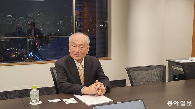 지난달 4일 도쿄 주오대에서 만난 아라이 마코토 교수는 “사회 전체가 후견을 책임질 수 있도록 해야 한다”고 말했다. 아라이 교수 본인도 5년 전 자기 딸을 후견인으로 하는 임의후견 계약을 맺었다.