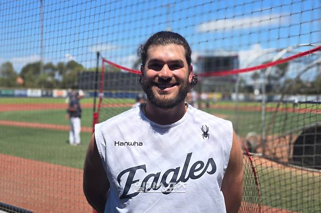 9일 호주 멜버른 볼파크에서 만난 한화 폰세. 멜버른(호주)=윤승재 기자