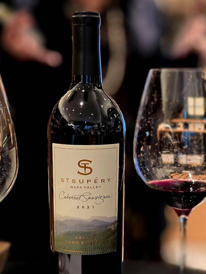 생 수페리 나파밸리 카베르네 소비뇽. 최현태 기자