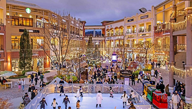 신세계사이먼 프리미엄 아울렛의 연말 크리스마스 시즌 야외형 콘텐츠 모습. (신세계사이먼 제공)