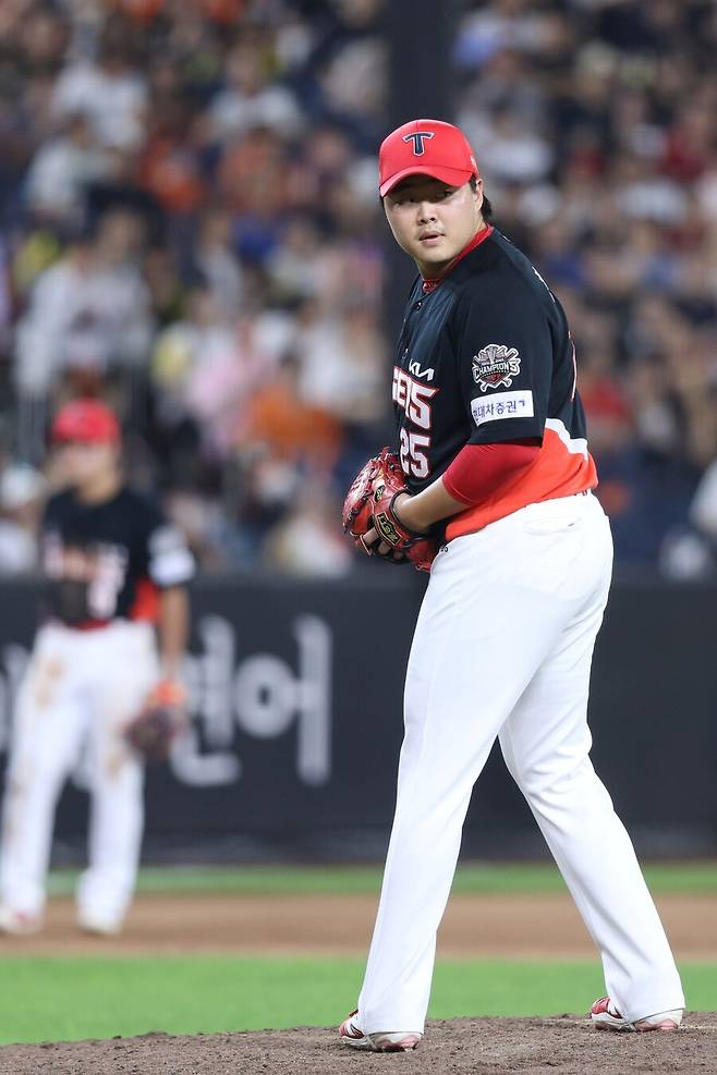 ▲ 묵직한 구위를 가지고 있는 한재승은 2026년 필승조에 도전할 수 있는 위치로 올라서야 한다 ⓒKIA타이거즈