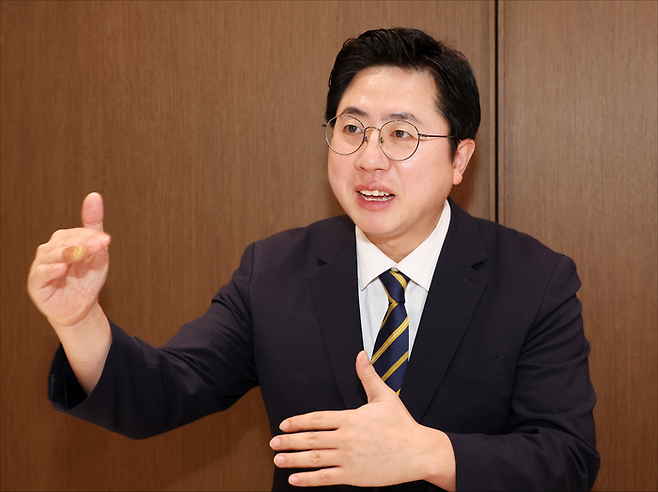 이동학 더불어민주당 전 최고위원이 16일 오후 서울 여의도의 한 카페에서 데일리안과 인터뷰를 하고 있다. ⓒ데일리안 홍금표 기자