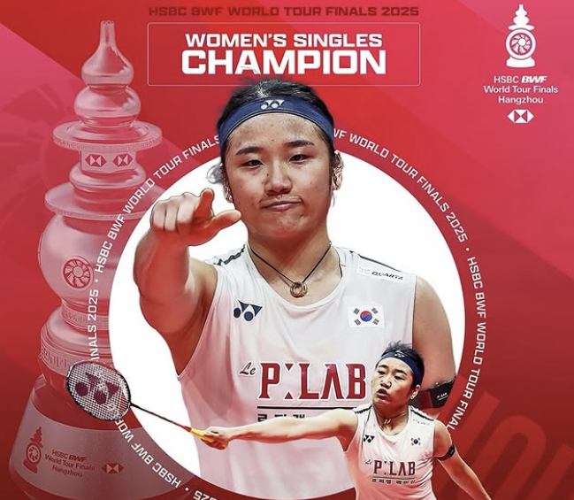안세영은 21일 중국 항저우에서 열린 2025 세계배드민턴연맹(BWF) 월드투어 파이널 결승전에서 세계 2위 왕즈이(중국)를 2-1로 제압하고 대회 우승을 차지했다. 안세영은 3개의 슈퍼 1000 시리즈(말레이시아오픈·전영오픈·인도네시아오픈), 5개의 슈퍼 750 시리즈(인도오픈·일본오픈·중국마스터스·덴마크오픈·프랑스오픈)을 비롯해 호주오픈(슈퍼 500), 오를레앙 마스터스(슈퍼 300)에 이어 월드투어 파이널까지 우승하면서 올해 11차례 국제대회 우승을 일궈냈다. BWF는 경기 직후 안세영의 경기 장면을 SNS에 게재하면서 "최고다, 젊은 GOAT"라고 설명했다. BWF SNS