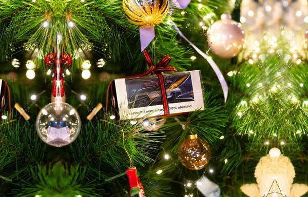 르노코리아, 연말 맞아 르노 성수에서 고객 감사 콘서트 '캔들라이트 재즈 콘서트' 성료