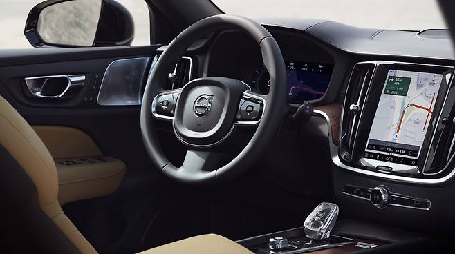 볼보 ‘V60CC’ 인테리어. 사진제공 ｜볼보자동차코리아