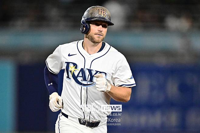 ▲ 탬파베이는 20홈런 이상을 기대할 수 있는 2루수인 브랜든 라우를 팔아 휴스턴으로부터 두 명의 유망주를 영입했다