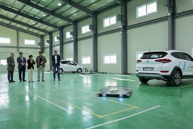 HL로보틱스의 자율주행 주차로봇 '파키' [시스코 제공. 재판매 및 DB 금지]