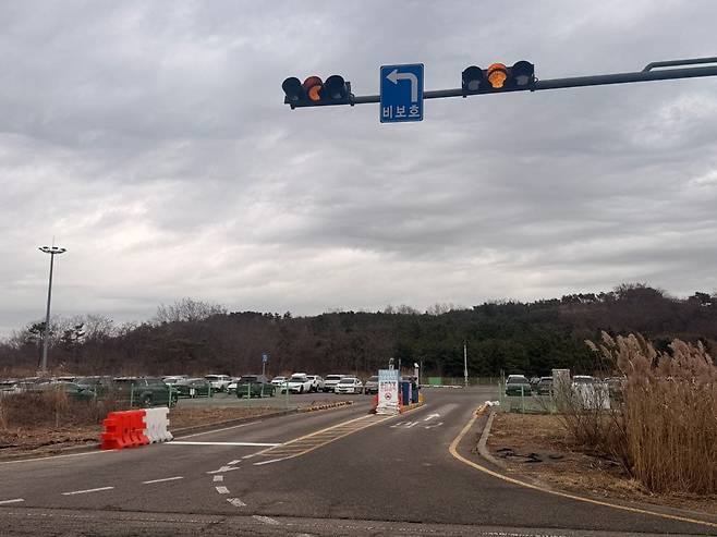 23일 인천 중구 인천국제공항 제1여객터미널에서 4㎞ 떨어진 주차대행 서비스 신규 접수·인도장 모습. /이호준 기자