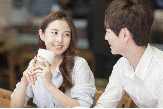 메시지 대화창에서 상대방이 사용하는 단어만으로도 성격 이상 징후를 비교적 빠르게 발견할 수 있다는 연구 결과가 나왔다./사진=클립아트코리아