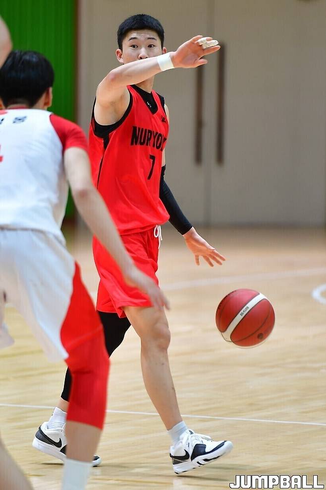 ▲명지대에 최초 합격, 재수에 성공한 무룡고 출신 슈터 황민재