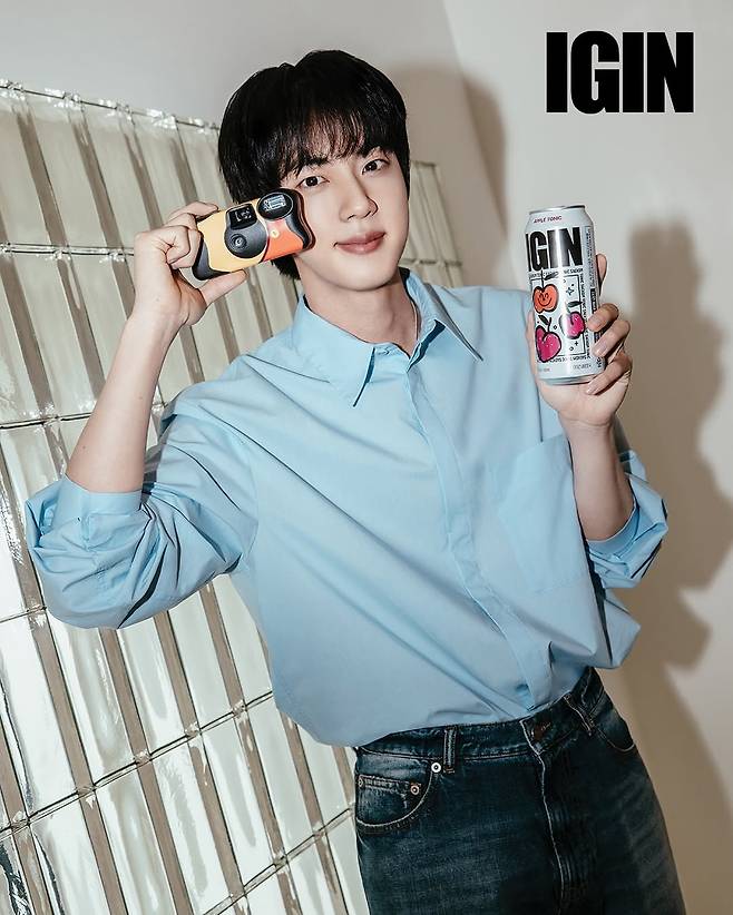 BTS member Jin poses with an IGIN Highball, manufactured by Jini's Lamp (Instagram @igin_sns)