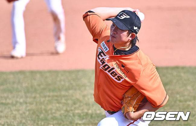 [OSEN=부산, 이석우 기자] 한화 이글스 장시환 2024.03.16 / foto0307@osen.co.kr