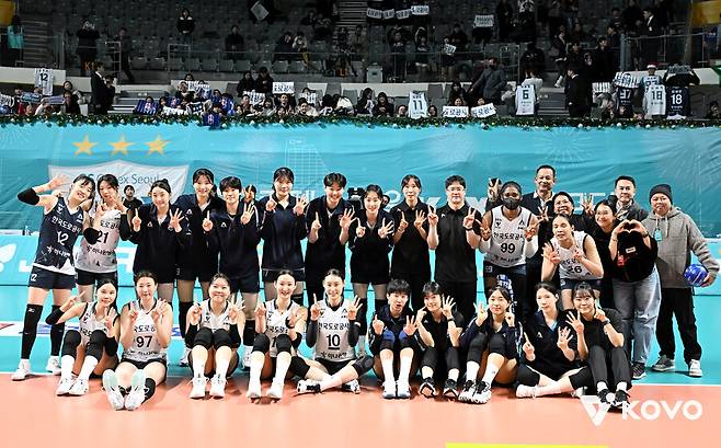 ▲ 한국도로공사 선수단 ⓒKOVO