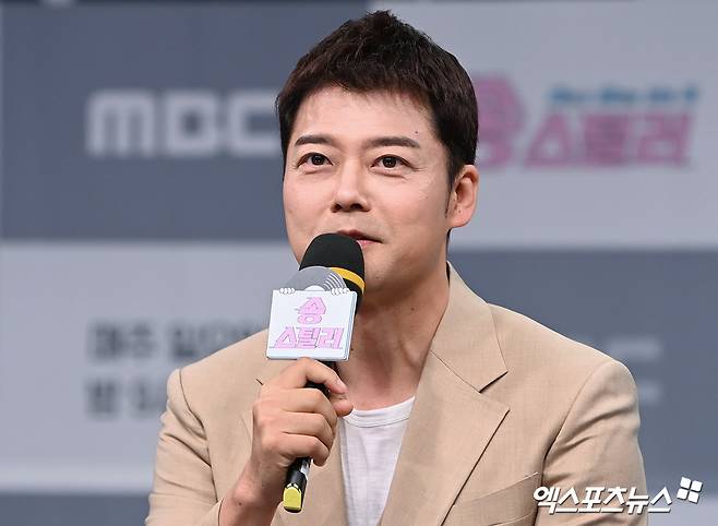 엑스포츠뉴스DB 전현무