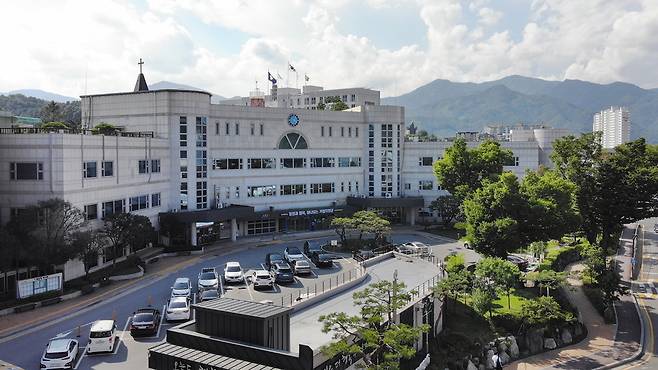 ▲ 가평군청 전경. /사진제공=가평군