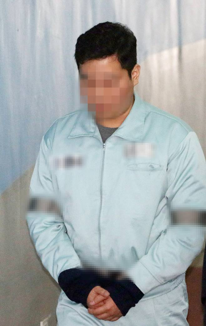 일명 ‘청담동 주식부자’ 이희진 씨가 지난 2019년 3월 27일 서울 서초구 서울고등법원에서 열린 항소심 속행 공판에 출석하기 위해 법정으로 향하고 있다.(사진=연합뉴스)