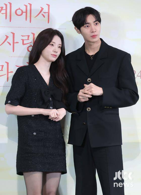 22일 오후 서울 CGV용산아이파크몰에서 영화 '오늘 밤, 세계에서 이 사랑이 사라진다 해도(이하 '오세이사')' 언론시사회가 열렸다. 김혜영 감독, 배우 추영우, 신시아가 참석했다. 박세완 엔터뉴스팀 기자 park.sewan@jtbc.co.kr