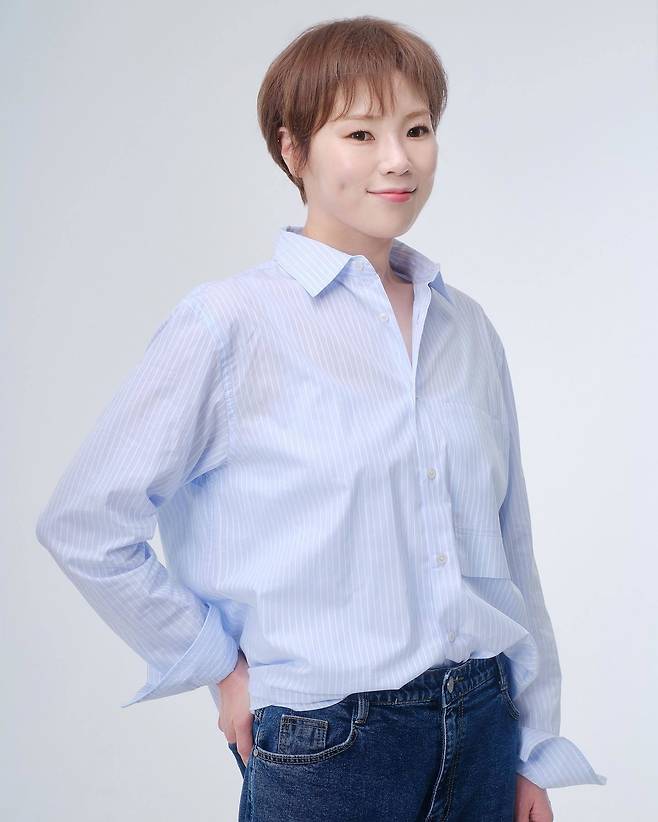 먹방 유튜버 입짧은햇님(44·본명 김미경)이 일명 ‘주사 이모’에게 다이어트약을 받아 불법 의료 시술을 받았다는 의혹이 제기됐다. 뉴시스