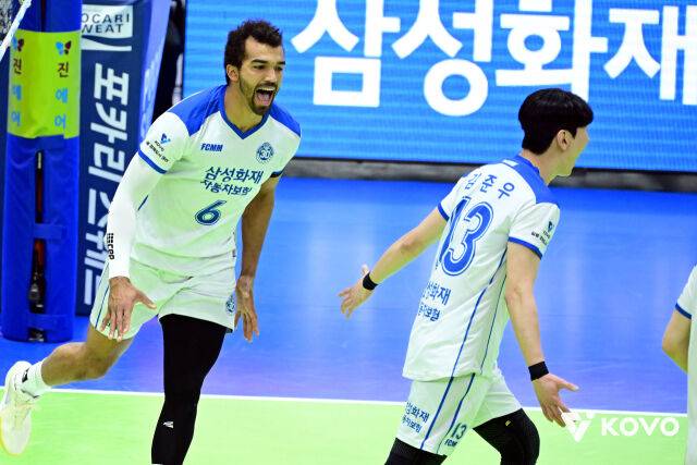 미힐 아히(왼쪽)./KOVO