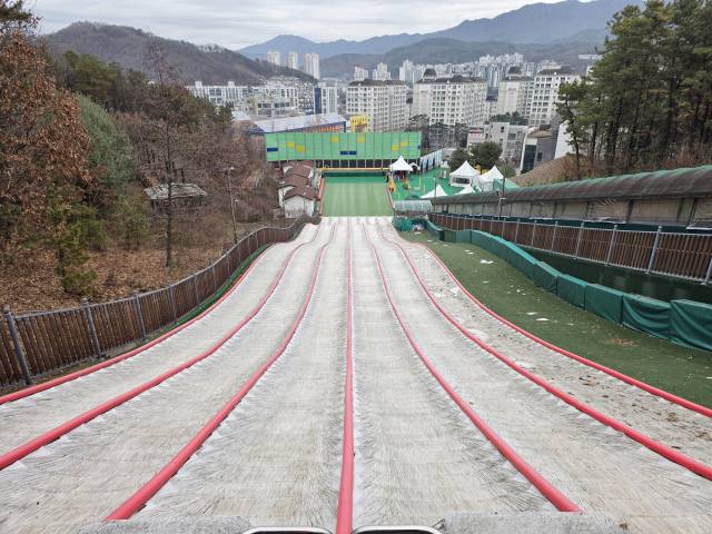 ▲지난 20일 개장한 어린이비전센터 사계절썰매장 전경.ⓒ남양주시