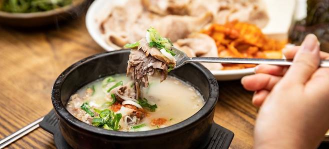 부산 여행자들의 소울푸드, 돼지국밥               사진출처=부산관광공사 홈페이지