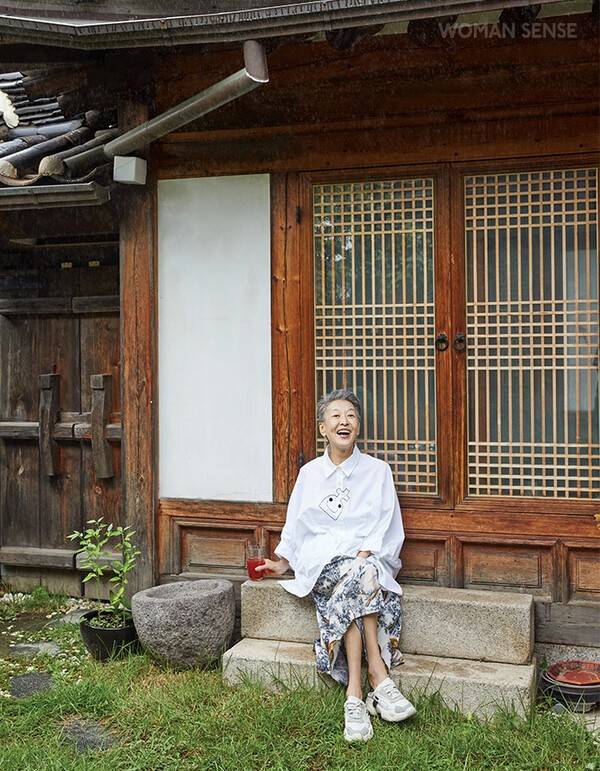 写真の女性の感覚