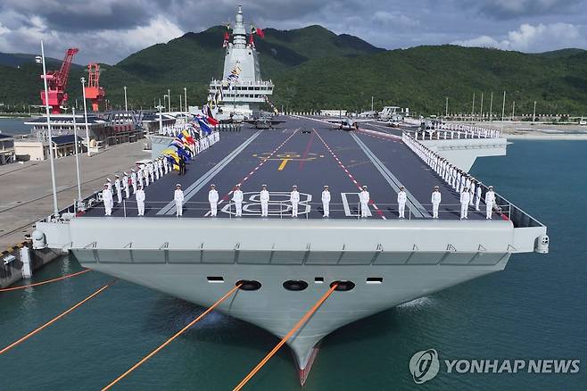 중국 해군 항공모함 [신화 연합뉴스 자료사진. 재판매 및 DB 금지]