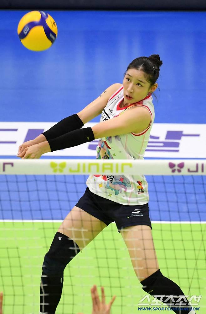 약점인 리시브 보완이 시급한 인쿠시.