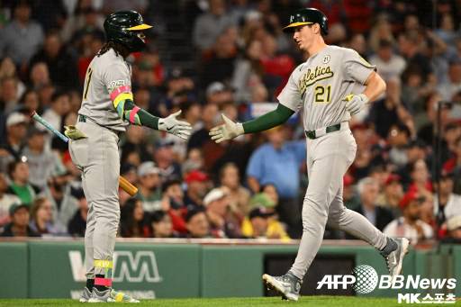 애슬레틱스는 로렌스 버틀러(왼쪽)에 이어 소더스트롬과도 장기 계약을 맺었다. 사진=ⓒAFPBBNews = News1