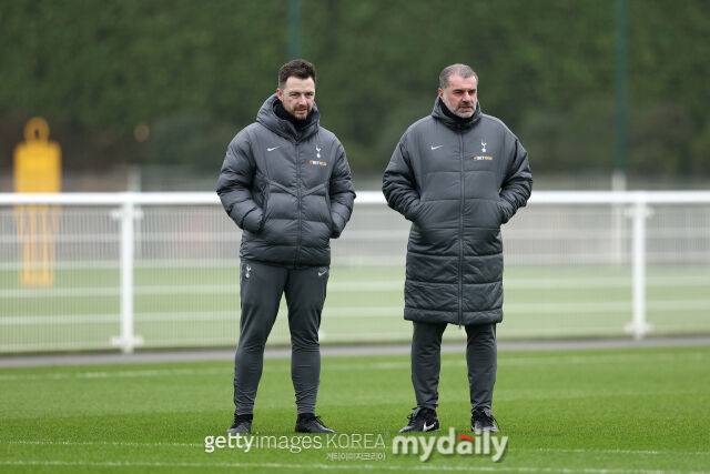 웰스 코치와 포스테코글루 감독/게티이미지코리아