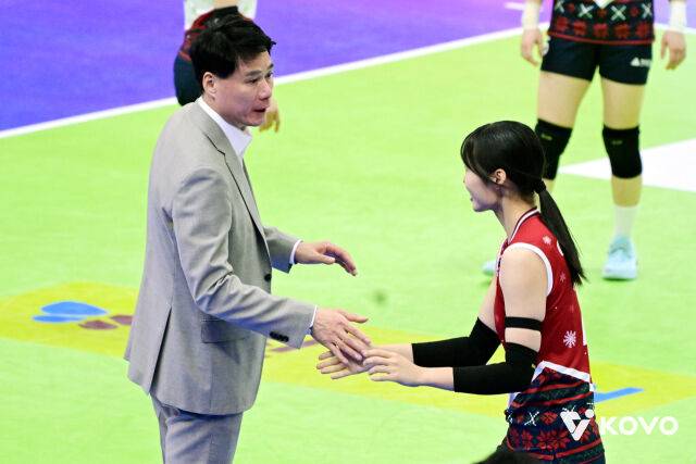 현대건설 강성형 감독과 이채영./KOVO