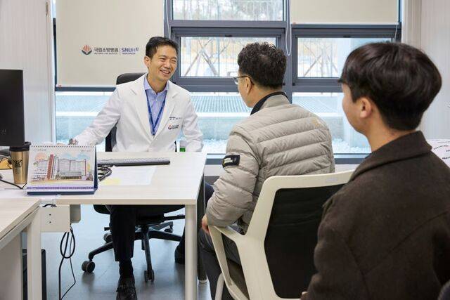 국립소방병원이 시범 진료를 시작하며 충북 중부권 공공의료 거점으로서 단계적 개원과 지역 의료 역할 확대에 나섰다. 사진은 시범 진료 모습. 서울대학교병원