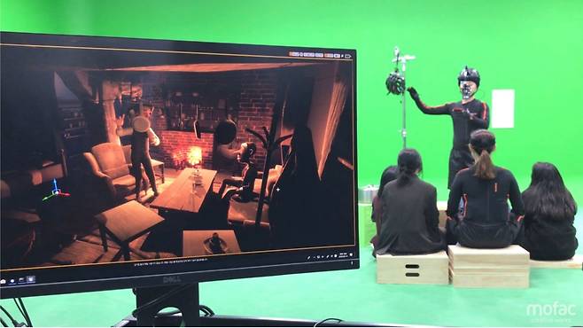 리얼타임 기술을 통한 실시간 렌더링 작업을 하는 모습./모팩스튜디오 제공