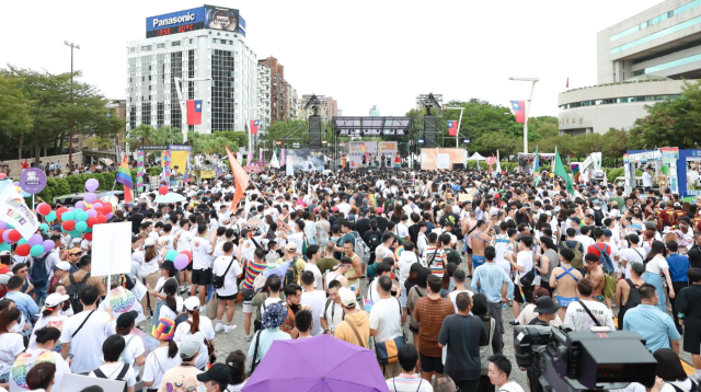 ▲ 2025년 10월 대만에서 열린 게이 퍼레이드. 공식 명칭은 '타이완 LGBT 프라이드(Taiwan LGBT Pride)'이며, 이스라엘 텔아비브에서 열리는 퍼레이드를 제외하면 아시아 최대의 행사다. ⓒTaiwan LGBT Pride 2025 홈페이지