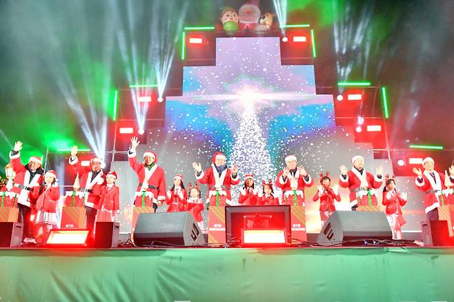 '우린 누군가의 산타'를 주제로 열린 제7회 담양산타축제가 지난 24일부터 25일까지 이틀간 담양 일원에서 성황리에 막을 내렸다./담양군 제공