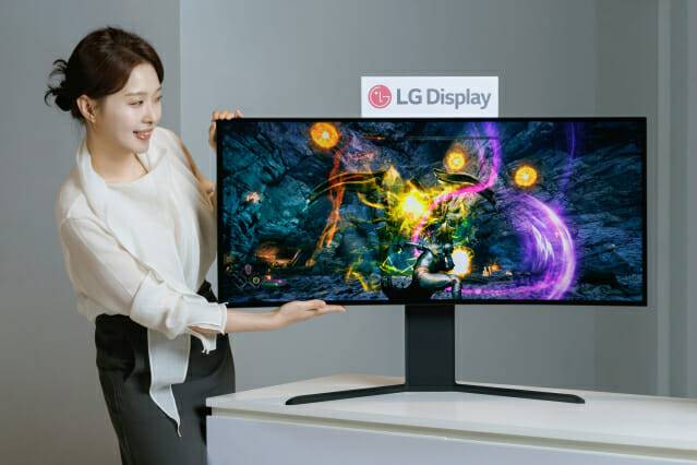 LG디스플레이 39인치 5K2K 모니터용 OLED(사진=LG디스플레이)