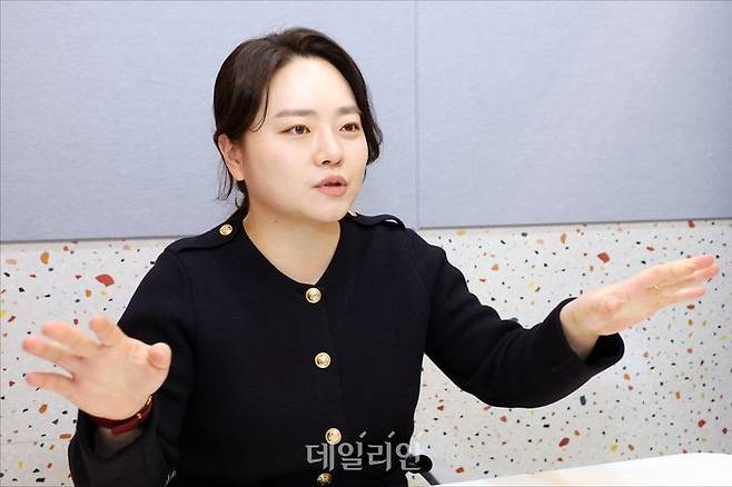 송서율 국민의힘 전 부대변인이 26일 오후 서울 용산구에서 데일리안과 인터뷰를 하고 있다. ⓒ데일리안 홍금표 기자