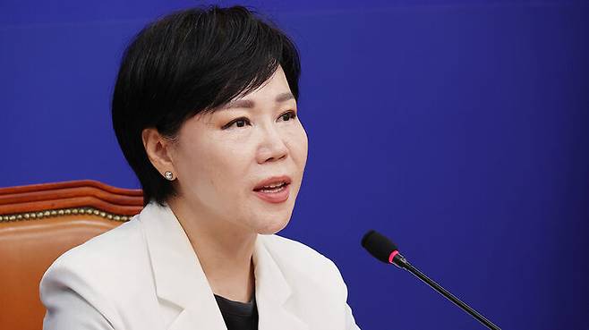 지난 8월 31일 서울 여의도 국회에서 더불어민주당 3대특검 종합대응특위 총괄위원장 전현희 최고위원이 기자회견을 하고 있다.