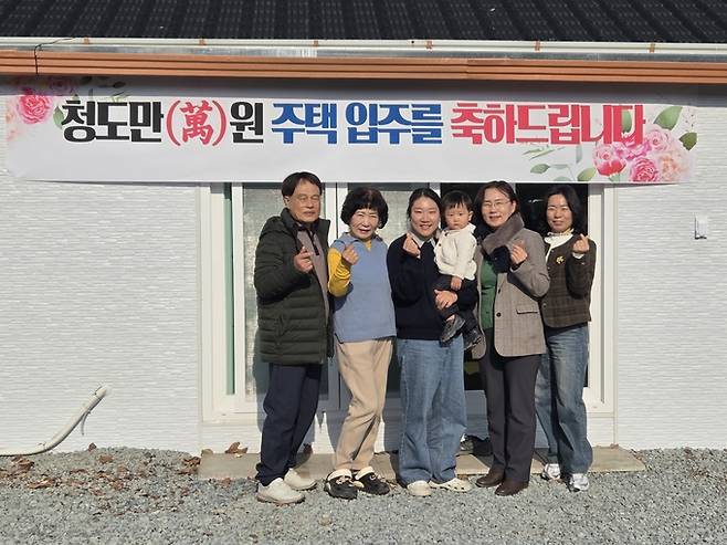 ▲ 청도군의 빈집 리모델링 지원사업인 '청도만(萬)원주택사업'이 군민과 귀농 희망자들의 높은 관심 속에 성과가 가시화되고 있다. 청도만(萬)원주택사업 성과 가시화(각남면사리). 청도군.